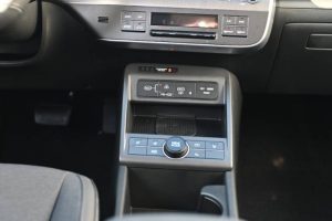 Hyundai-Kona-EV-Style-648kWh-150kW-MY26-17