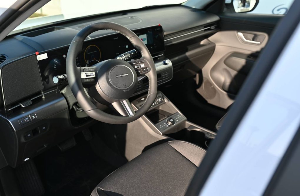 Hyundai-Kona-EV-Style-648kWh-150kW-MY26-9