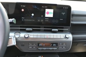 Hyundai-Kona-HEV-Family-AT-16
