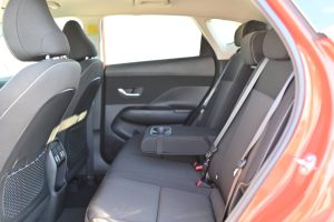 Hyundai-Kona-HEV-Family-AT-23
