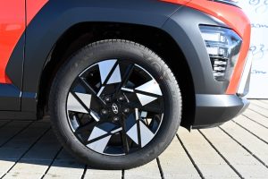 Hyundai-Kona-HEV-Family-AT-5