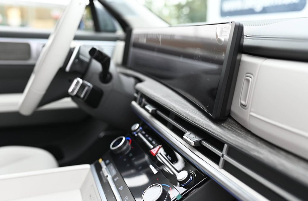 Hyundai-Santa-Fe-MX5-5S-16T-PHEV-PREMIUM-MY25-14