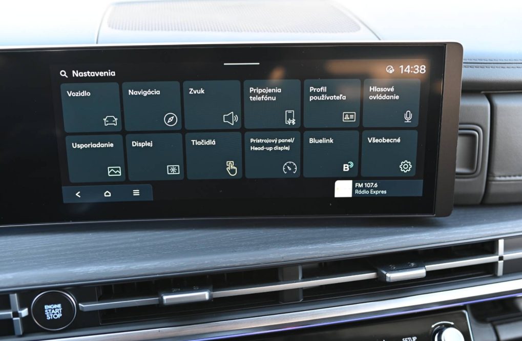 Hyundai-Santa-Fe-PREMIUM-5S-4X4-16T-GDi-HEV-MY2025-19