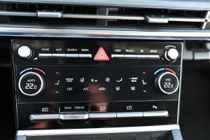 Hyundai-Santa-Fe-PREMIUM-5S-4X4-16T-GDi-HEV-MY2025-23