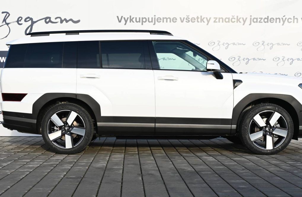 Hyundai-Santa-Fe-PREMIUM-5S-4X4-16T-GDi-HEV-MY2025-4