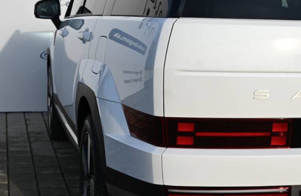Hyundai-Santa-Fe-PREMIUM-5S-4X4-16T-GDi-HEV-MY2025-8