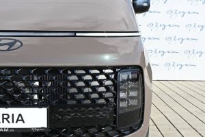 Hyundai-Staria-16T-GDi-HEV-Luxury-7S-4x2-6AT-2