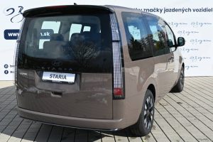 Hyundai-Staria-16T-GDi-HEV-Luxury-7S-4x2-6AT-4