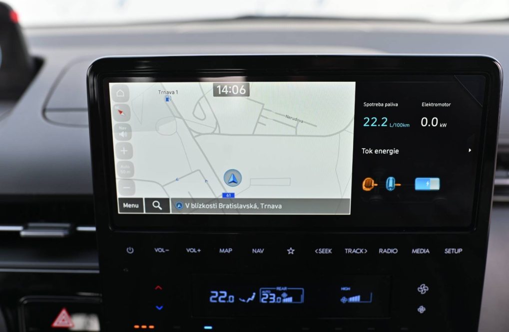 Hyundai-Staria-16T-GDi-HEV-Premium-9S-4x2-6AT-19