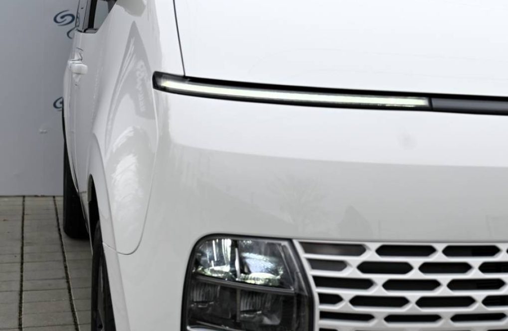 Hyundai-Staria-16T-GDi-HEV-Premium-9S-4x2-6AT-2