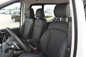 Hyundai-Staria-16T-GDi-HEV-Premium-9S-4x2-6AT-26