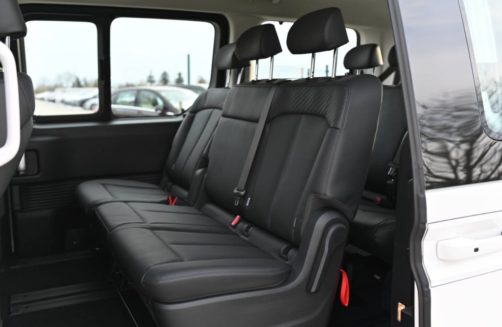 Hyundai-Staria-16T-GDi-HEV-Premium-9S-4x2-6AT-28