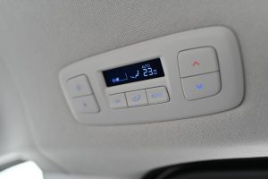 Hyundai-Staria-16T-GDi-HEV-Premium-9S-4x2-6AT-31