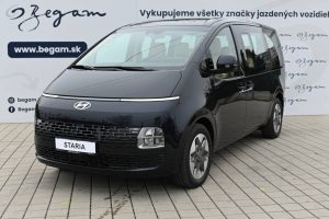 Hyundai Staria 1