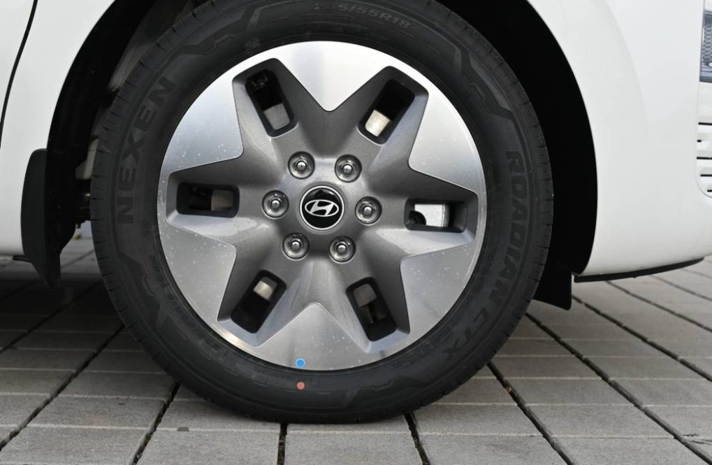 Hyundai-Staria-16T-GDi-HEV-Premium-9S-4x2-6AT-5