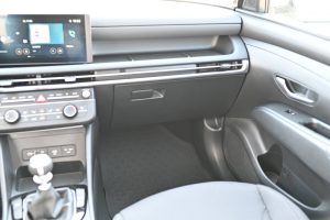 Hyundai-Tucson-NX4-Comfort-16T-GDi-110kW-6MT-MY2027-11