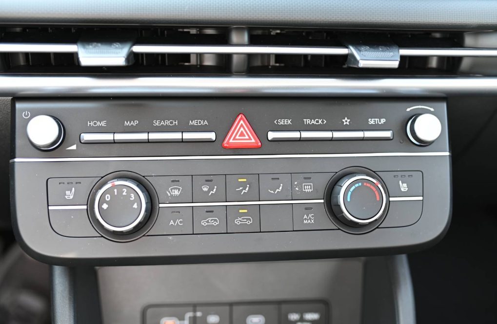 Hyundai-Tucson-NX4-Comfort-16T-GDi-110kW-6MT-MY2027-20