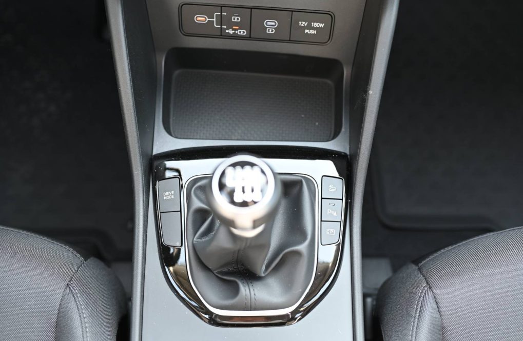 Hyundai-Tucson-NX4-Comfort-16T-GDi-110kW-6MT-MY2027-21