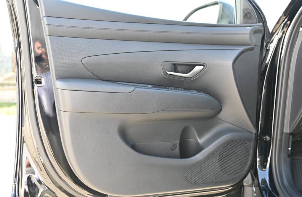 Hyundai-Tucson-NX4-Comfort-16T-GDi-110kW-6MT-MY2027-23