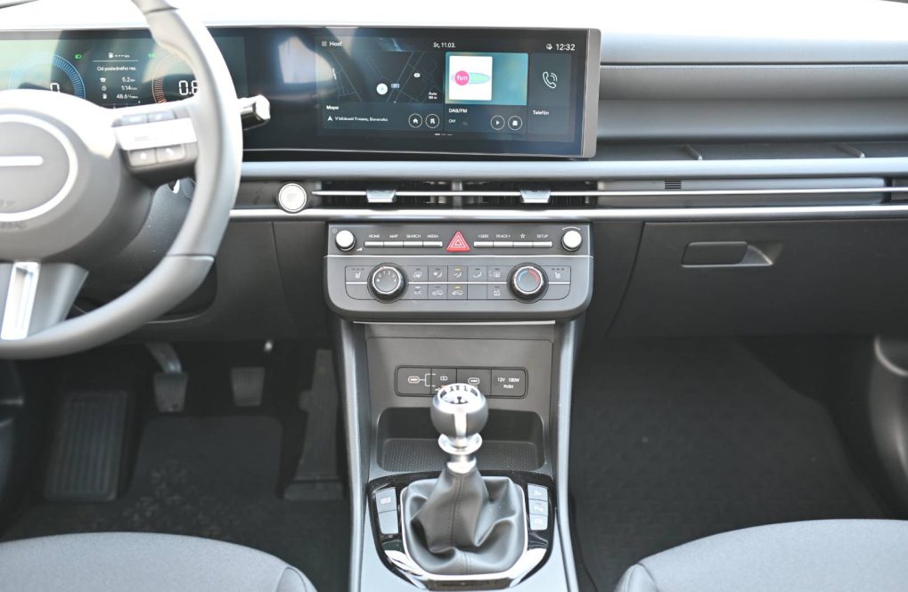 Hyundai-Tucson-NX4-Comfort-16T-GDi-110kW-6MT-MY2027-9