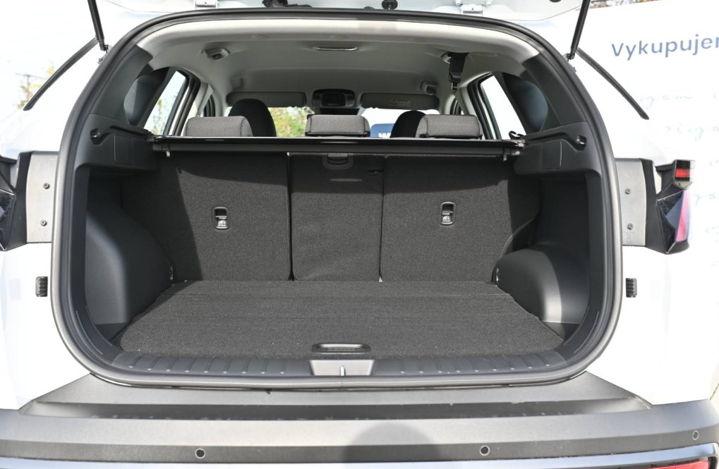 Hyundai-Tucson-NX4-Family-16T-GDi-110kW-7DCT-MY2026-12