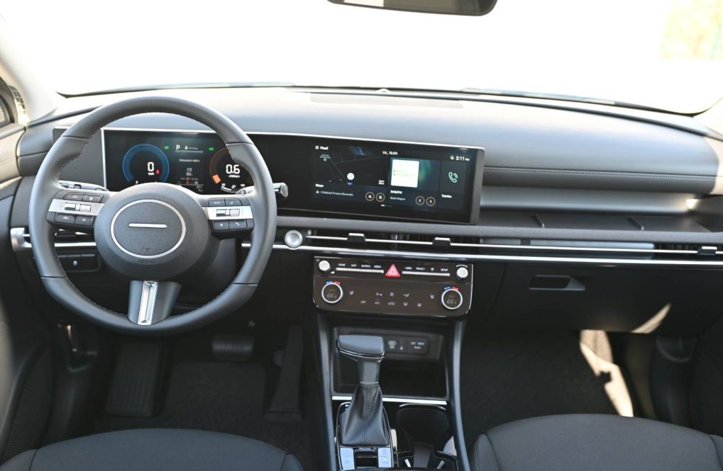 Hyundai-Tucson-NX4-Family-16T-GDi-110kW-7DCT-MY2026-15