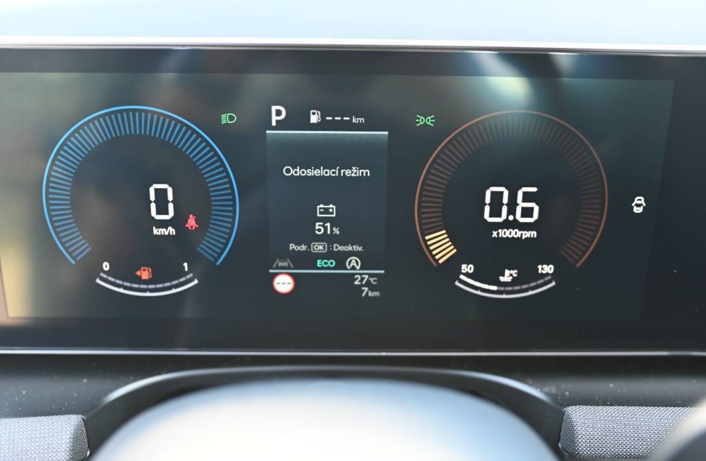 Hyundai-Tucson-NX4-Family-16T-GDi-110kW-7DCT-MY2026-18