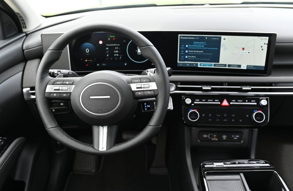 Hyundai-Tucson-NX4-Style-16T-GDi-110kW-4x2-7DCT-MY2026-15
