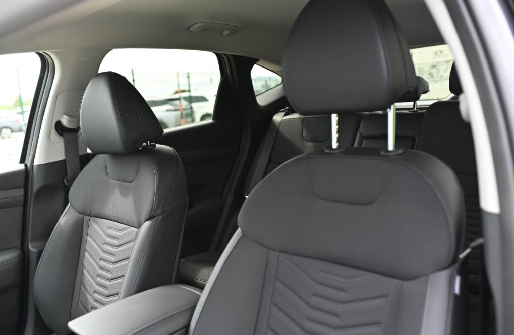 Hyundai-Tucson-NX4-Style-16T-GDi-110kW-4x2-7DCT-MY2026-27
