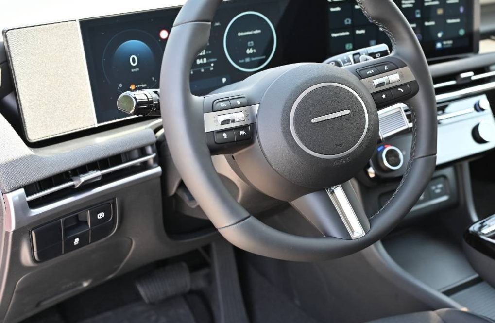Hyundai-Tucson-NX4-Style-PHEV-16-T-GDi-185kW-6AT-MY2025-11
