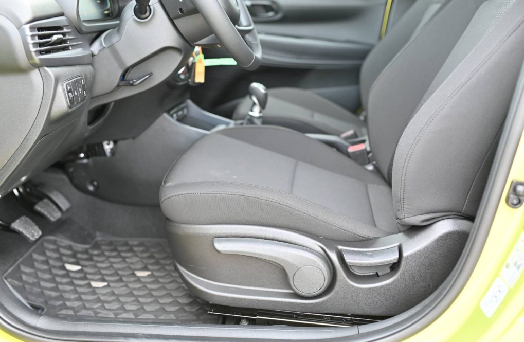 Hyundai-i20-10-T-GDi-Comfort-27