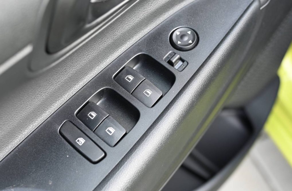 Hyundai-i20-10-T-GDi-Comfort-9