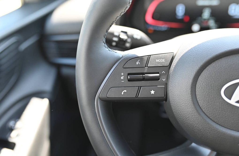 Hyundai-i20-10-T-GDi-Comfort-AT-13