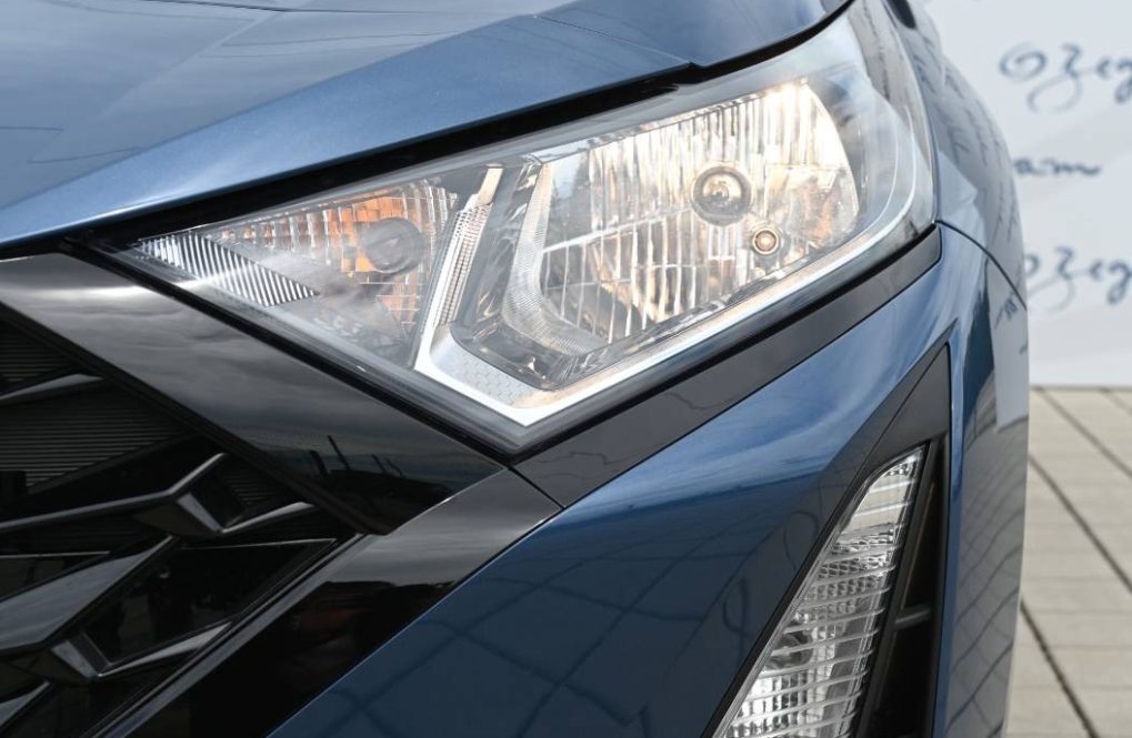 Hyundai-i20-10-T-GDi-Comfort-AT-2