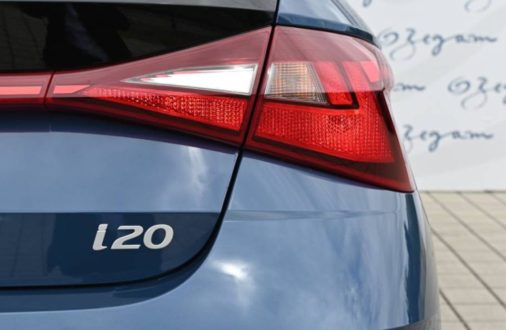 Hyundai-i20-10-T-GDi-Comfort-AT-6