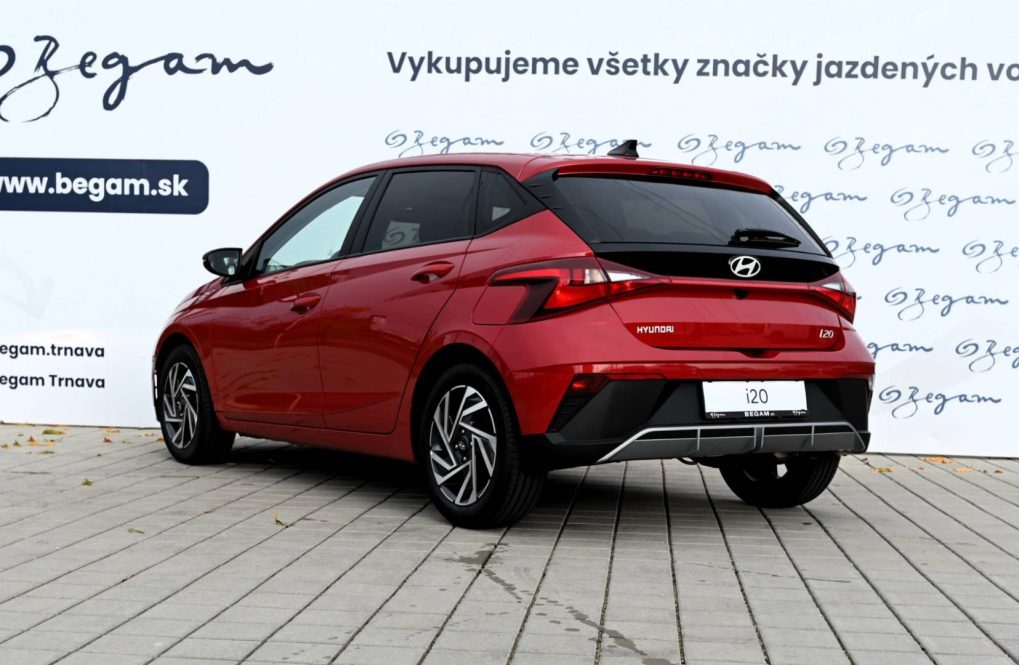 Hyundai-i20-10-T-GDi-Family-11