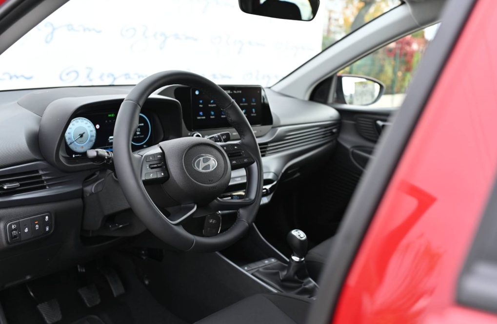 Hyundai-i20-10-T-GDi-Family-13