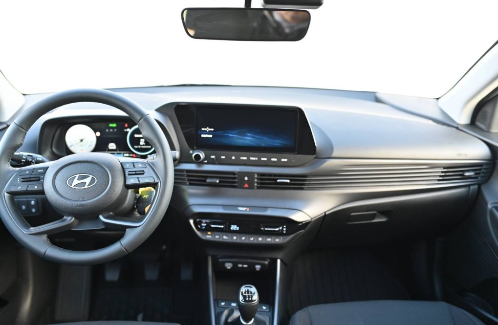 Hyundai-i20-10-T-GDi-Family-15