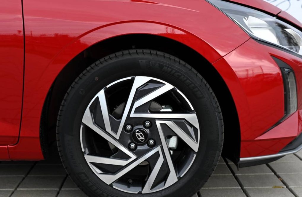 Hyundai-i20-10-T-GDi-Family-5