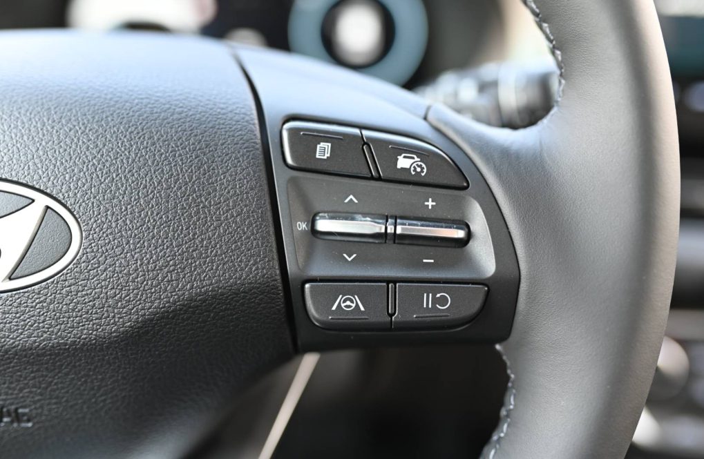 Hyundai-i30-16-T-GDi-FAMILY-7DCT-MY26-18