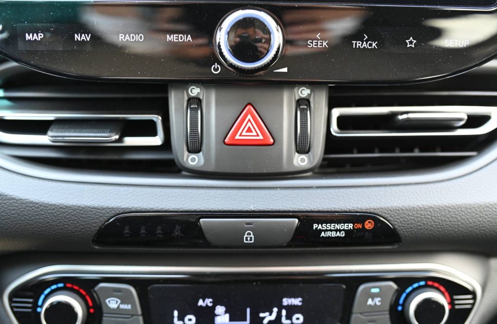 Hyundai-i30-16-T-GDi-FAMILY-7DCT-MY26-29
