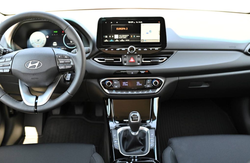 Hyundai-i30-CW-10-T-GDi-FAMILY-6MT-MY26-12
