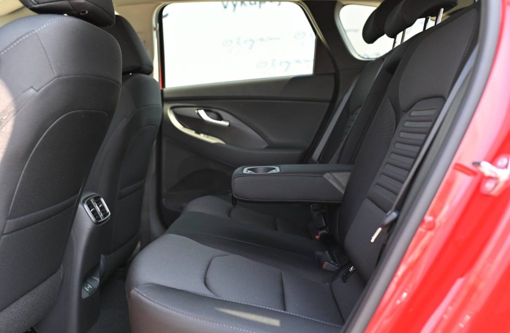 Hyundai-i30-CW-10-T-GDi-FAMILY-6MT-MY26-23