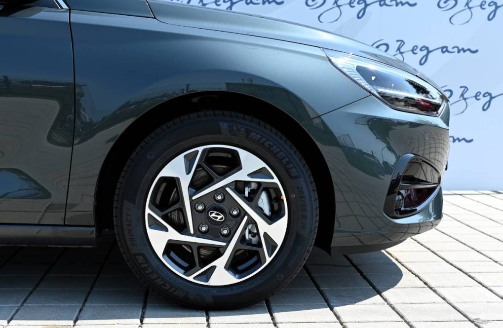 Hyundai-i30-CW-10-T-GDi-FAMILY-6MT-MY26-5