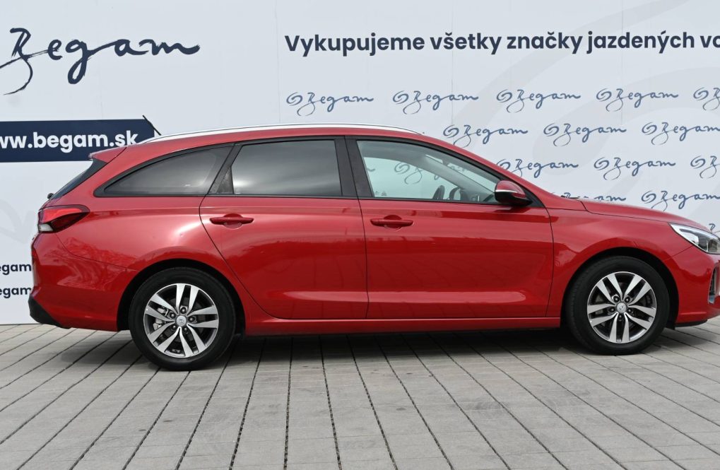 Hyundai-i30-CW-14-T-GDi-Comfort-5