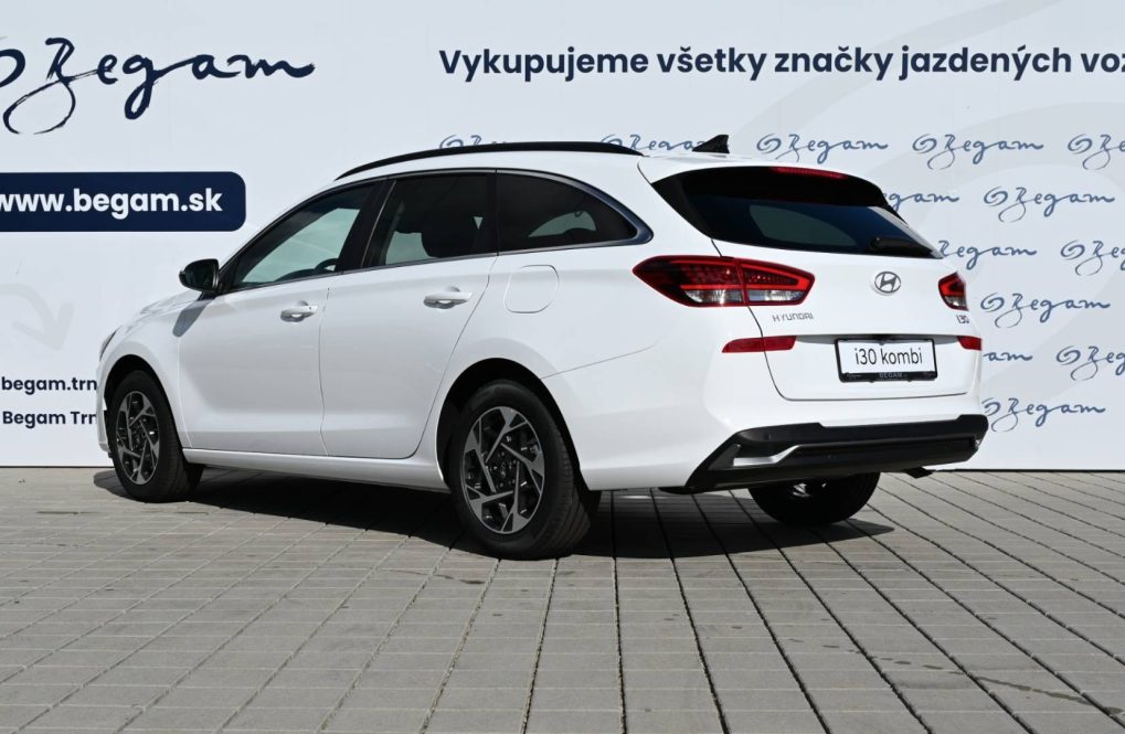 Hyundai-i30-CW-15T-GDi-MHEV-7DCT-FAMILY-MY25-103kW-11
