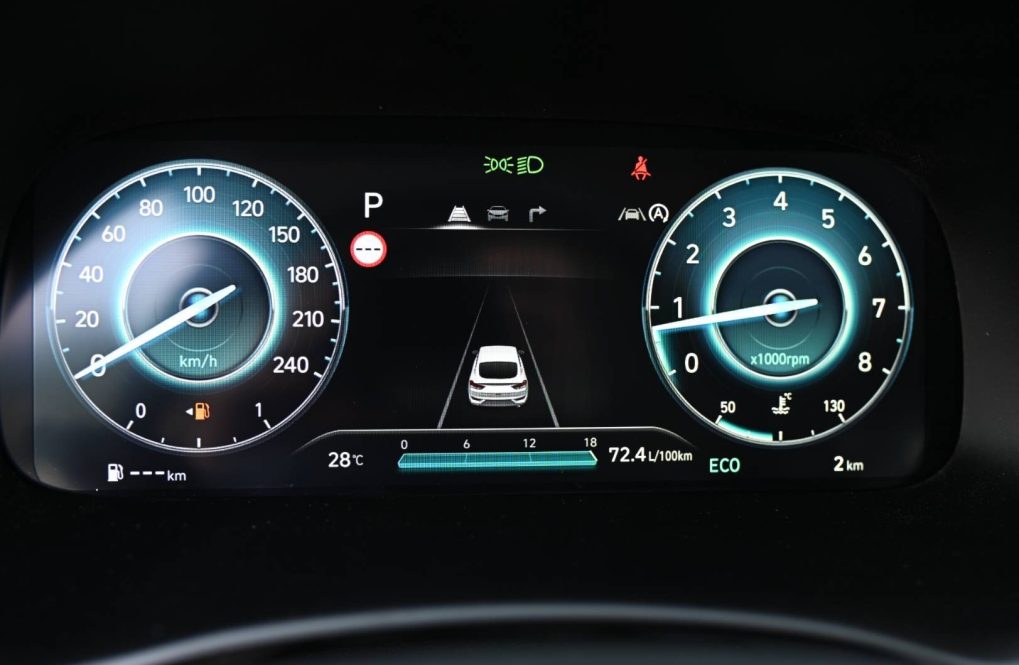 Hyundai-i30-CW-15T-GDi-MHEV-7DCT-FAMILY-MY25-103kW-17
