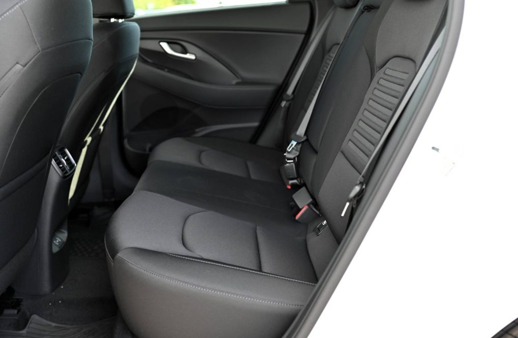 Hyundai-i30-CW-15T-GDi-MHEV-7DCT-FAMILY-MY25-103kW-24
