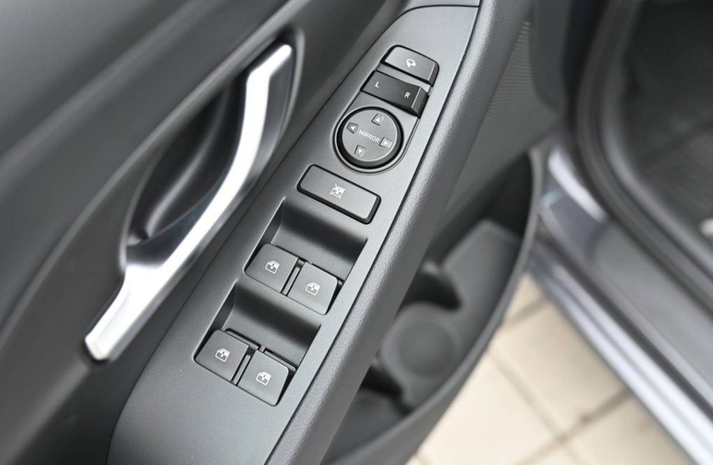 Hyundai-i30-CW-i30WGN-16-T-GDi-FAMILY-7DCT-MY26-10