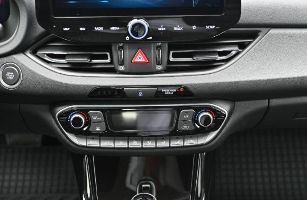 Hyundai-i30-CW-i30WGN-16-T-GDi-FAMILY-7DCT-MY26-28